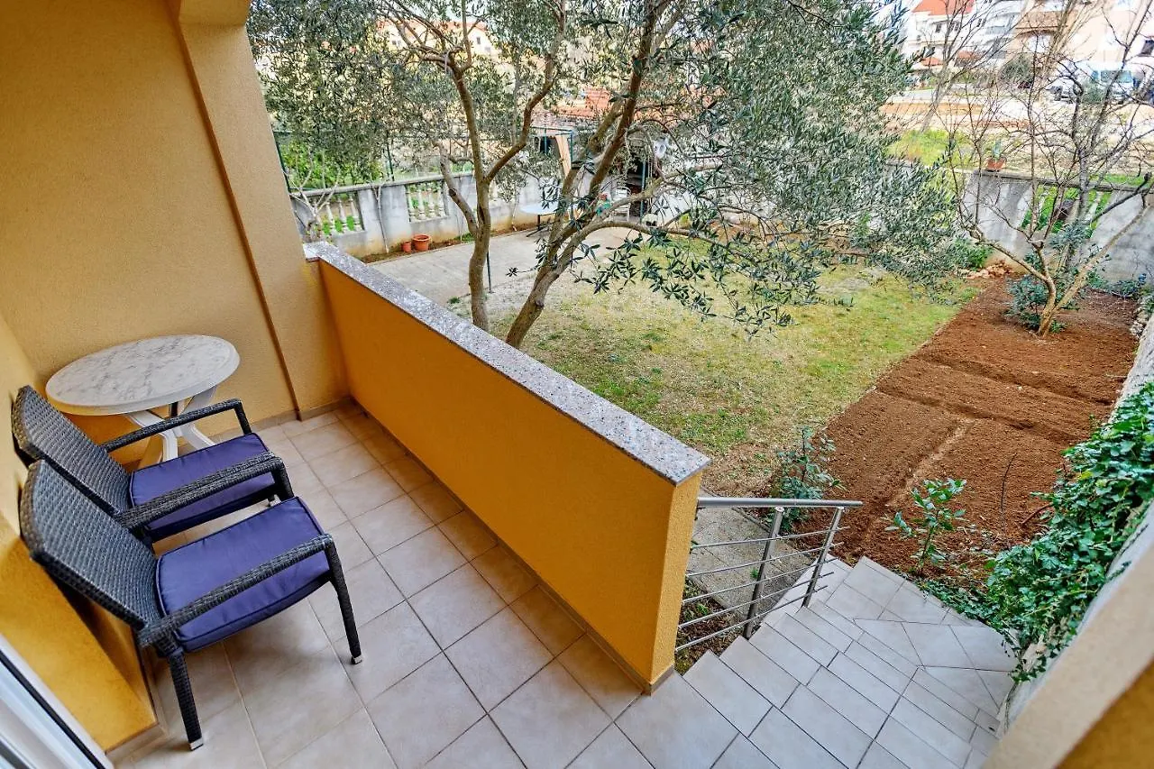 Comfort Apartments In Peaceful Area Zadar - With Garden Chorwacja