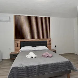 Sofia's & Zadar